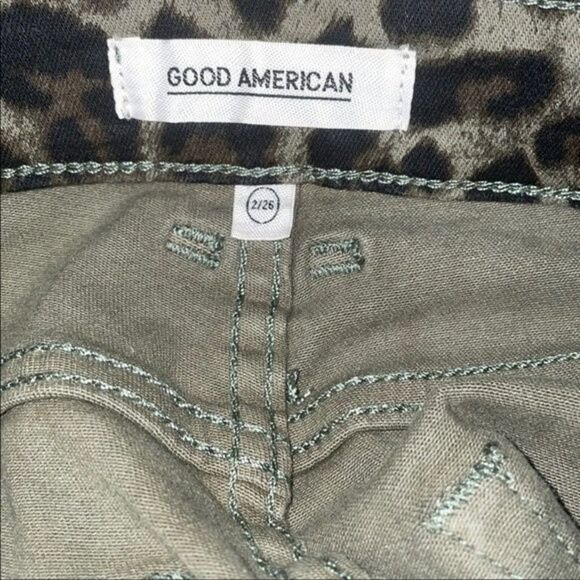 GOOD AMERICAN Olive Leopard Cut Off Short Size 2/26 - Picture 8 of 10